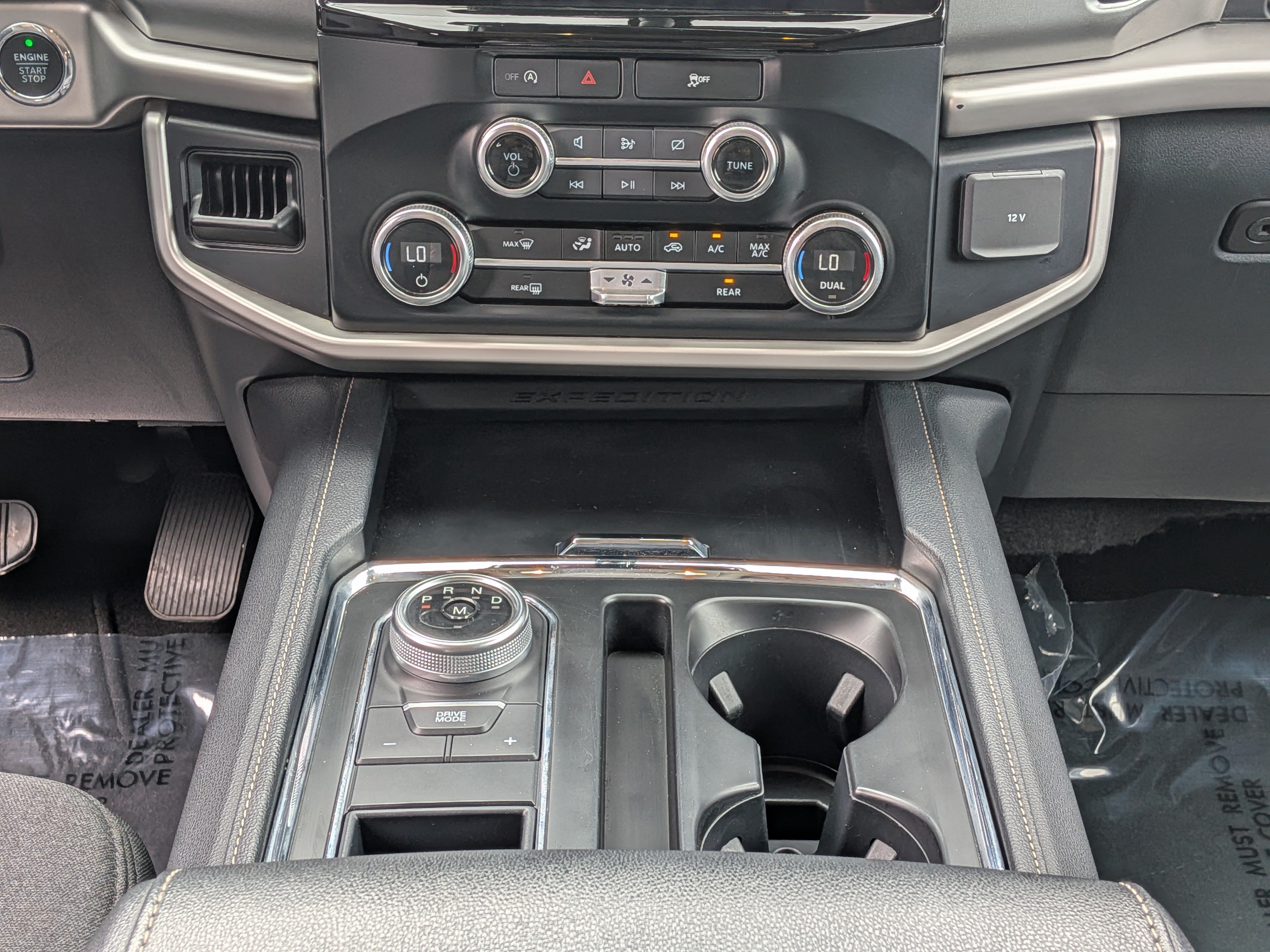 Used 2024 Ford Expedition XLT RWD image 20