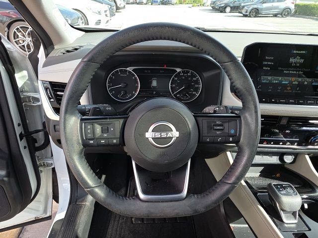 Used 2023 Nissan Rogue SL w/ SL Premium Package image 16