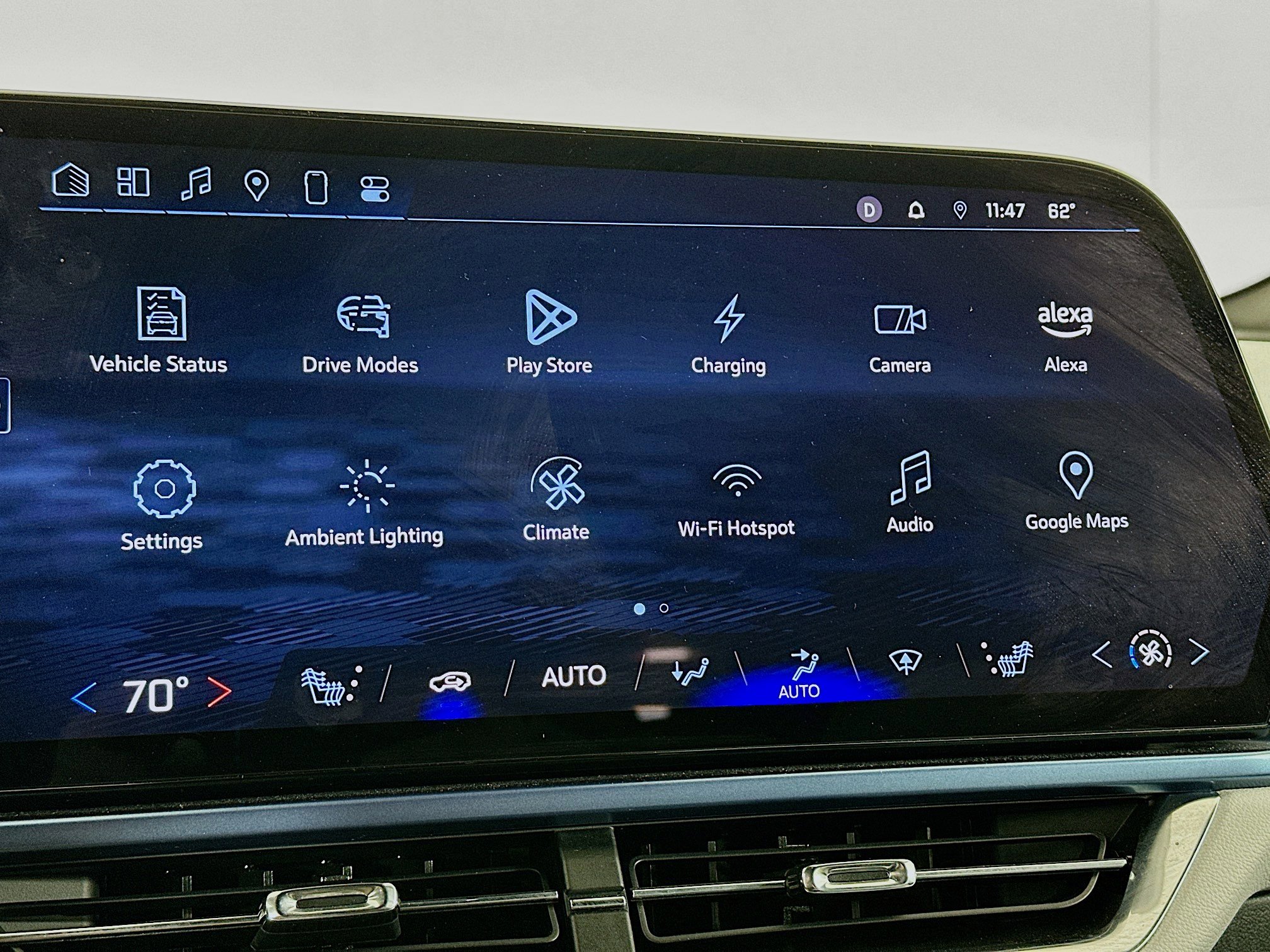 Used 2025 Chevrolet Equinox EV LT image 21