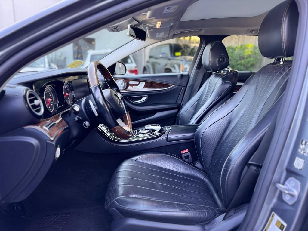 Used 2018 Mercedes-Benz E 400 4MATIC Wagon image 18