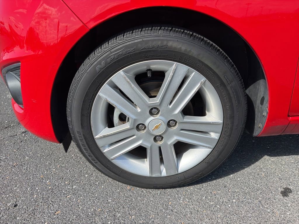 Used 2014 Chevrolet Spark LT image 13