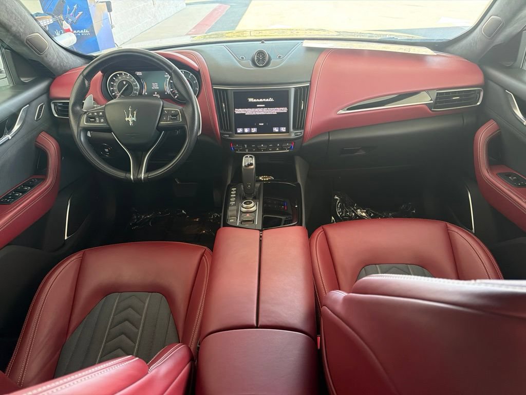 Certified 2023 Maserati Levante GT AWD/4WD image 15