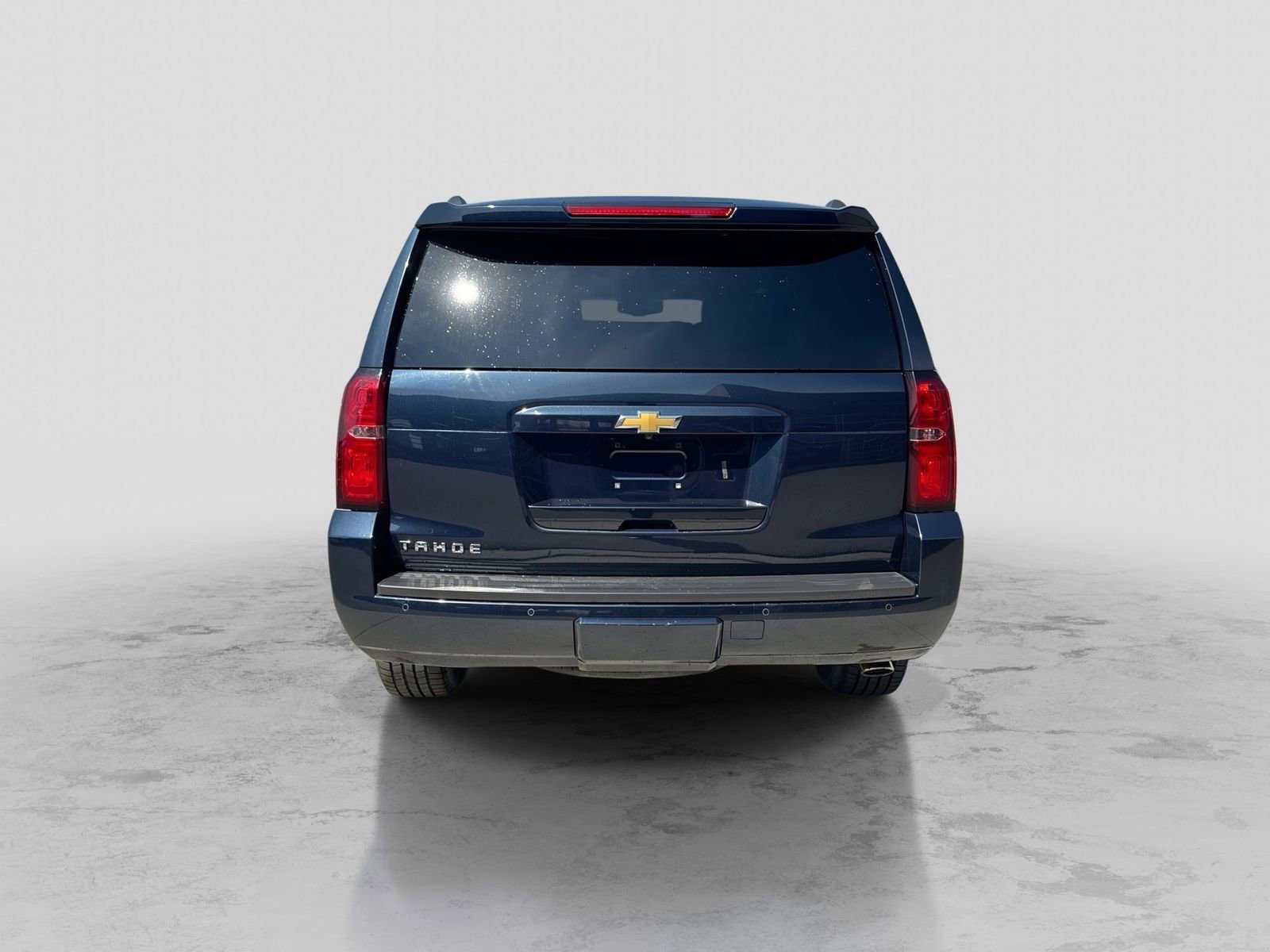 Used 2018 Chevrolet Tahoe LT w/ LT Signature Package AWD/4WD image 7