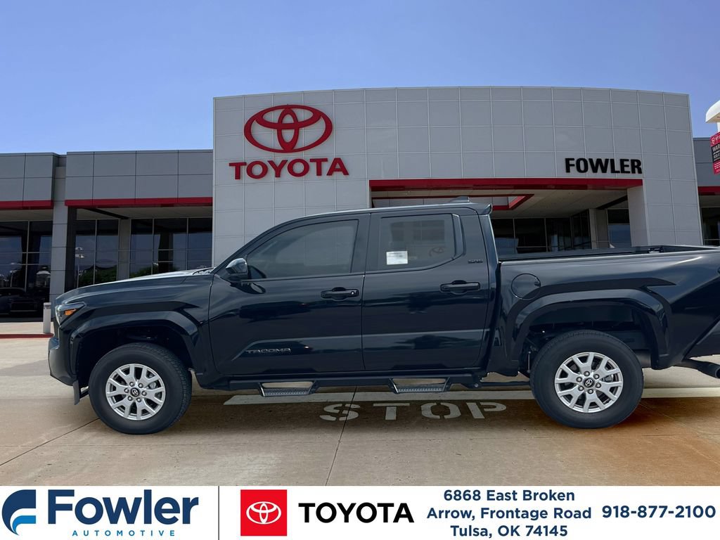 Certified 2025 Toyota Tacoma SR5 AWD/4WD image 8