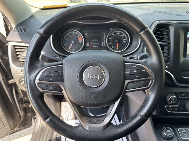 Used 2019 Jeep Cherokee Latitude Plus w/ Comfort/Convenience Group image 28