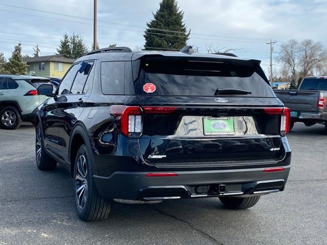 New 2026 Ford Explorer ST-Line image 3