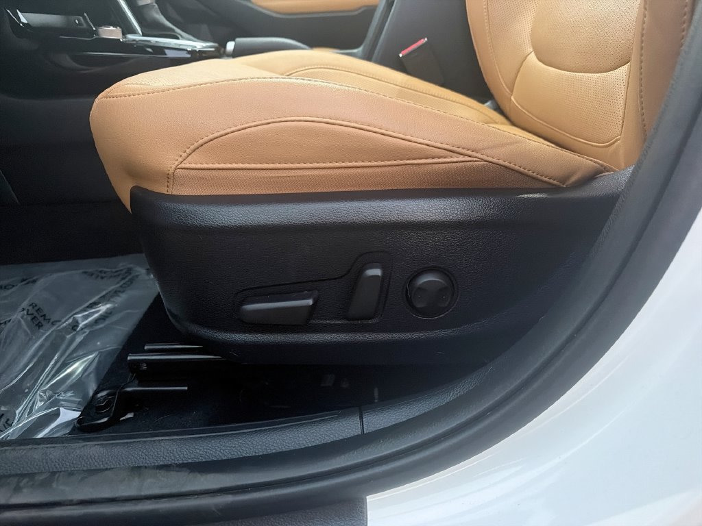 Used 2024 Kia Seltos EX AWD/4WD image 21