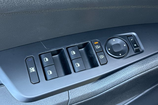 New 2027 Kia Sportage S FWD image 13