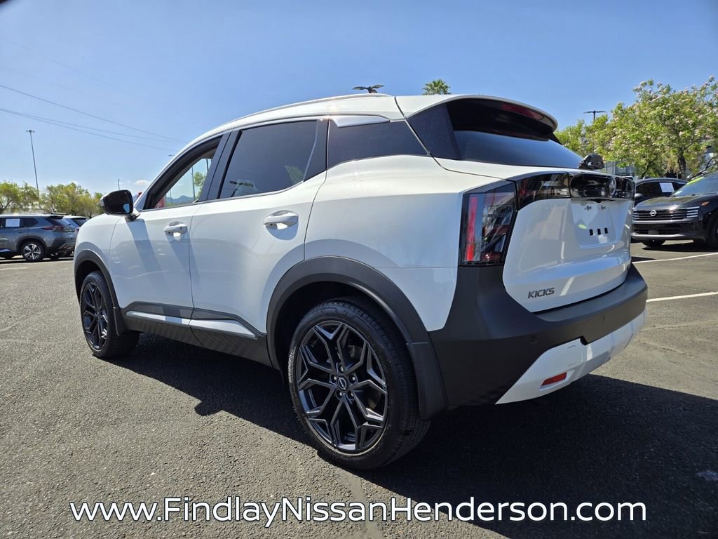 Used 2025 Nissan Kicks SR AWD/4WD image 4
