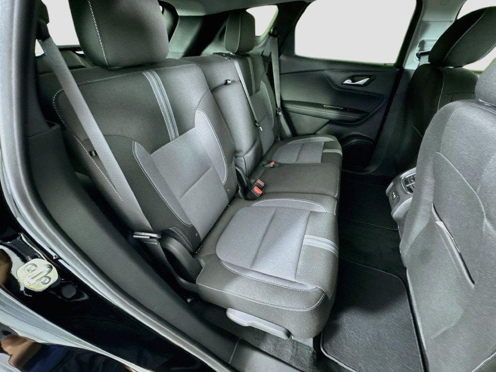New 2026 Chevrolet Blazer LT w/ Convenience Package FWD image 27