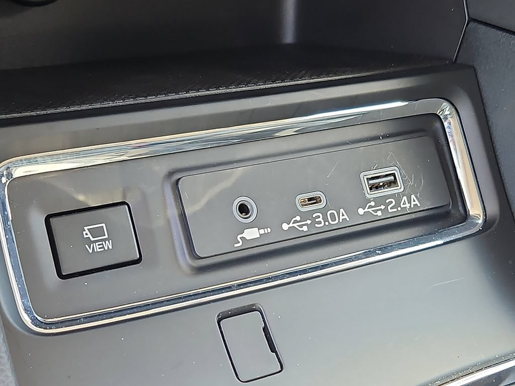 Used 2026 Subaru Ascent Limited AWD/4WD image 28