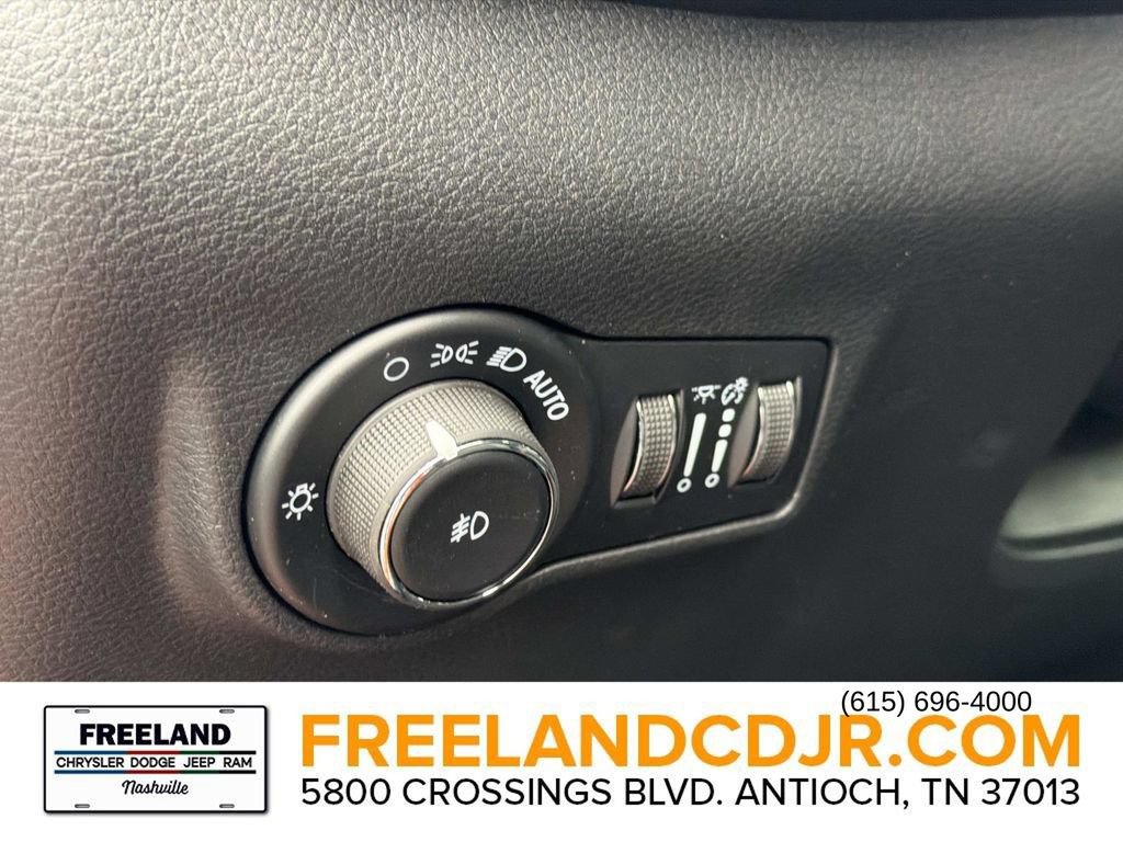 New 2026 Jeep Compass Latitude AWD/4WD image 24