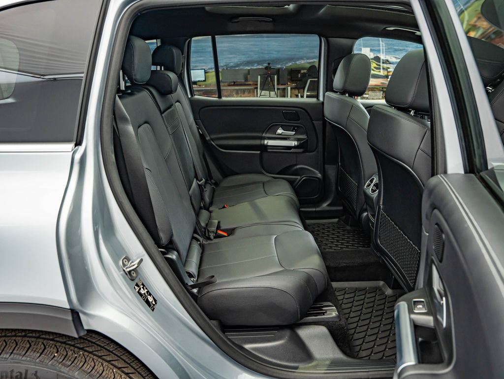 Certified 2026 Mercedes-Benz GLB 250 4MATIC image 36