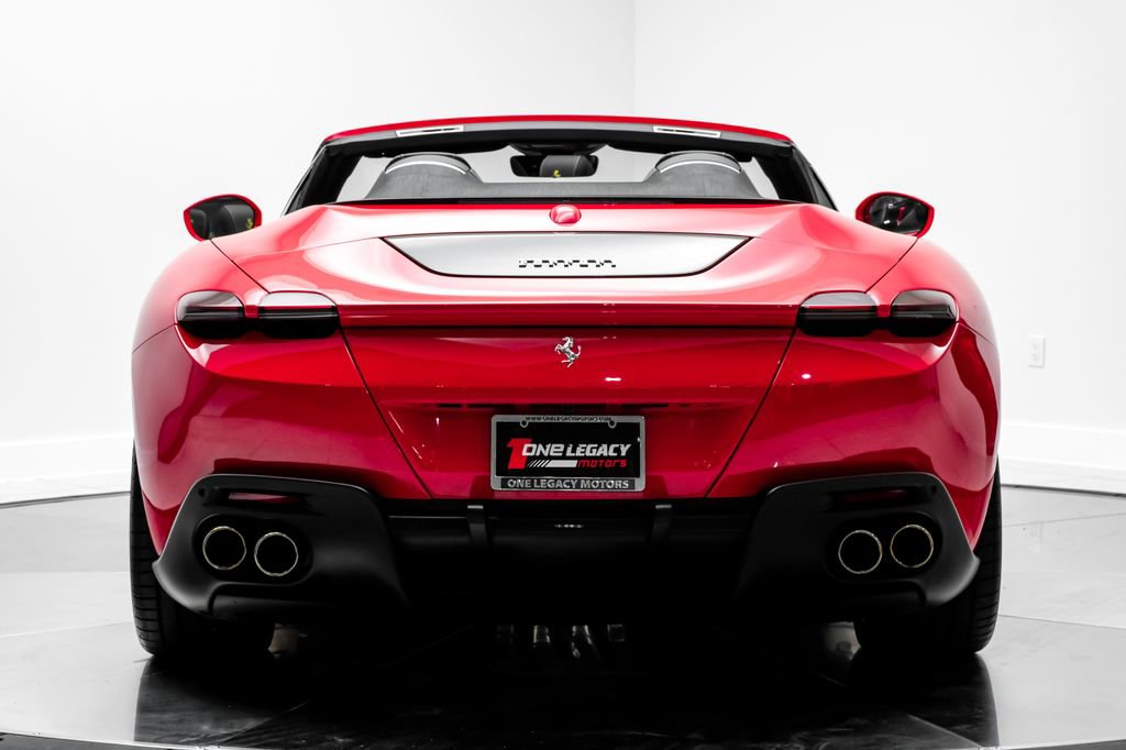 Used 2024 Ferrari Roma Spider RWD image 13