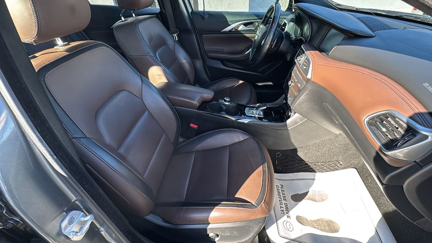 Used 2018 INFINITI QX30 Premium w/ Technology Package image 20