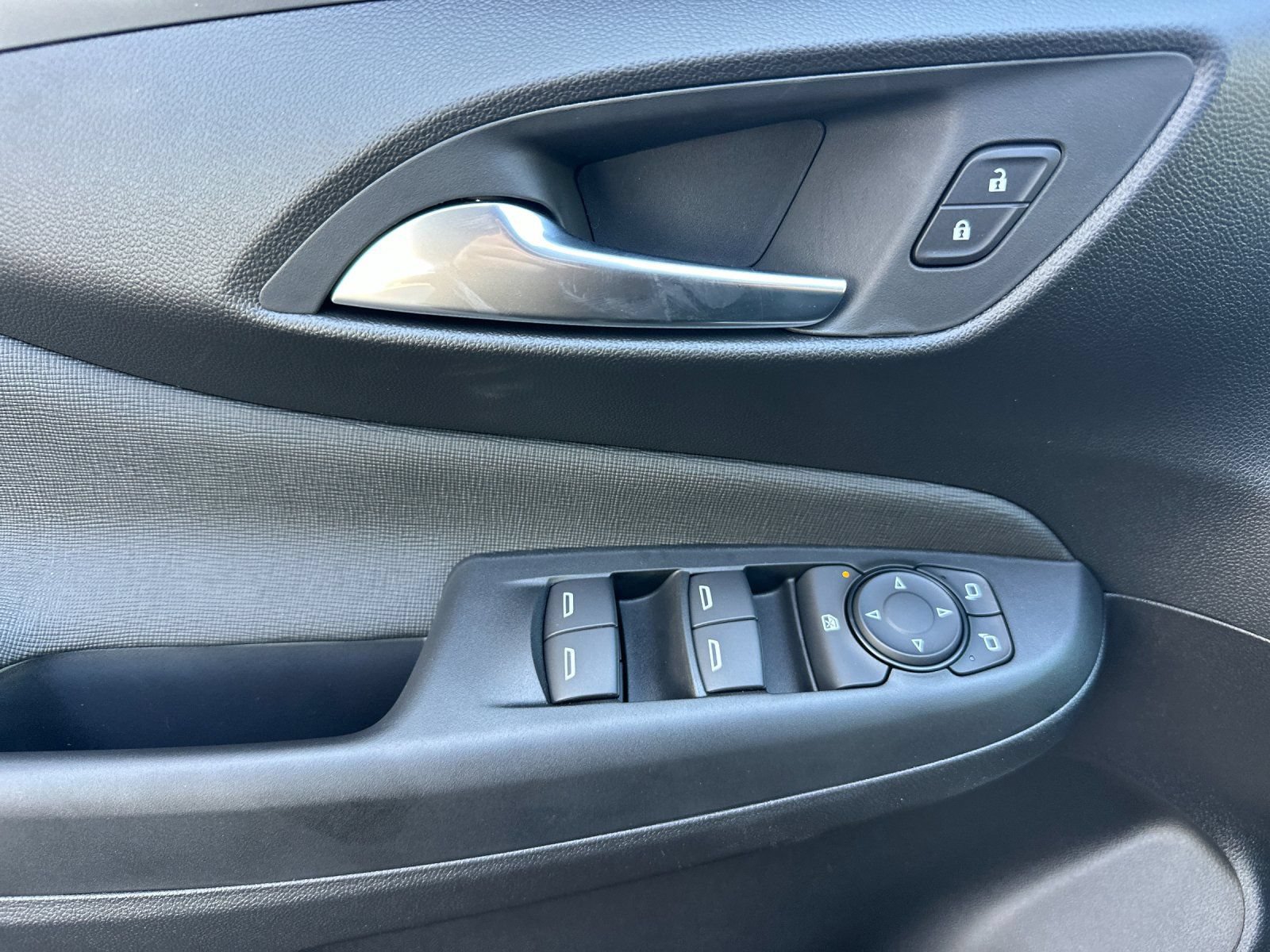New 2026 Buick Envista Sport Touring w/ Convenience I Package FWD image 11