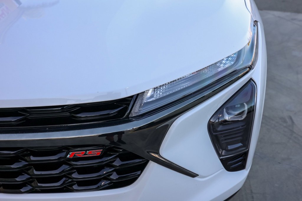 Used 2024 Chevrolet Trax RS w/ Driver Confidence Package image 10