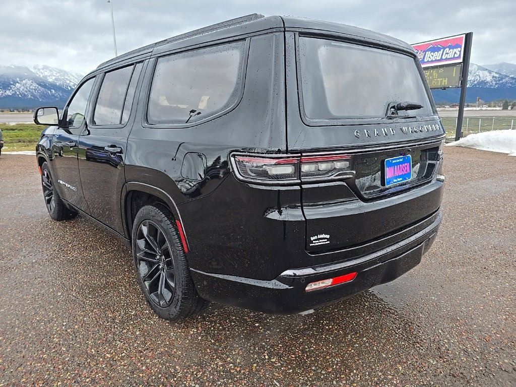 Used 2024 Jeep Grand Wagoneer Series II w/ Quick Order Packagew 28T image 5