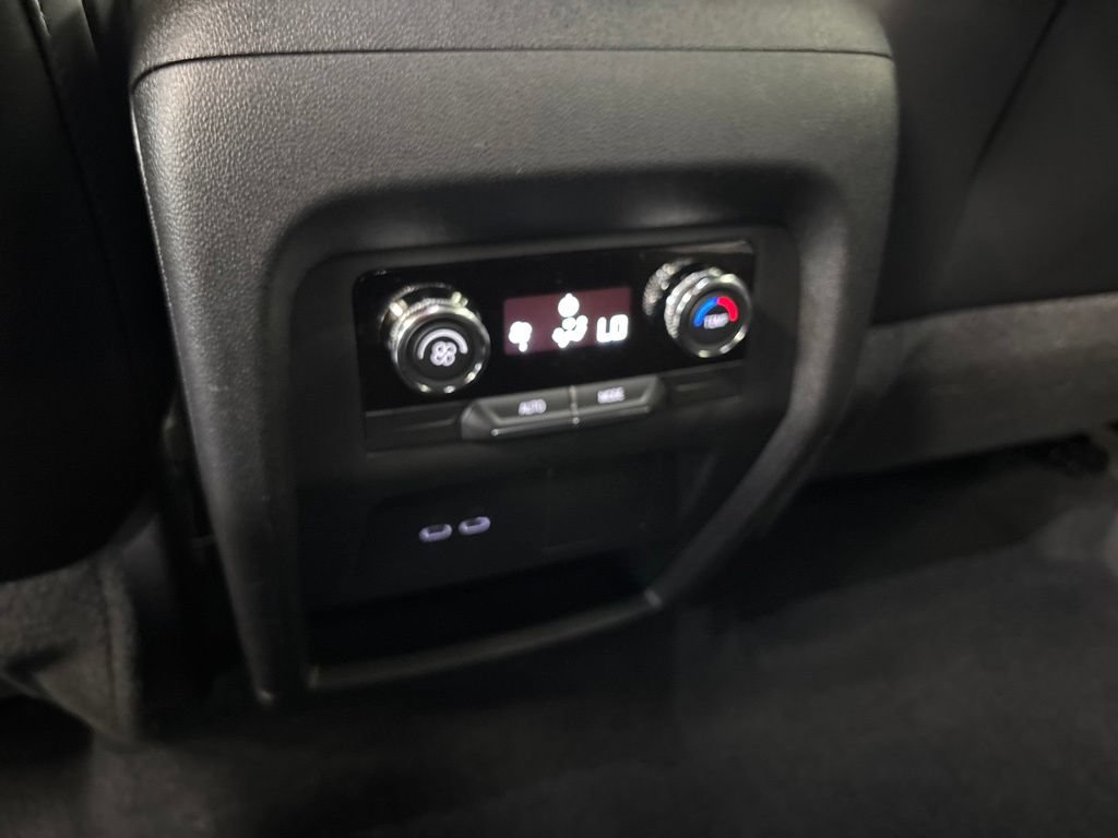 New 2026 Buick Enclave Preferred w/ LPO, Floor Liner Package FWD image 19