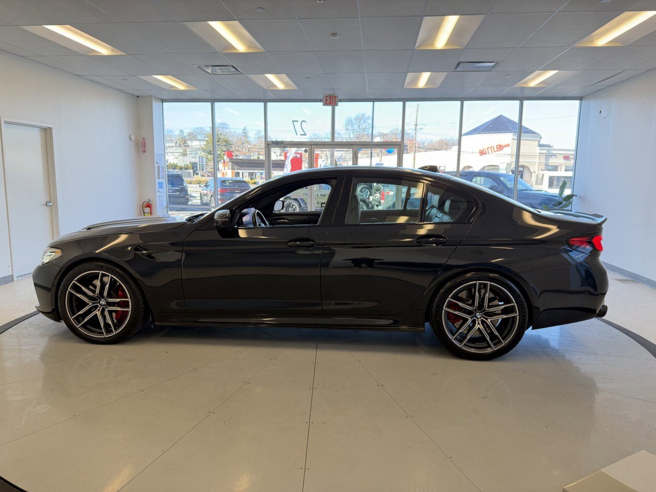 Used 2022 BMW M5 w/ Executive Package image 81