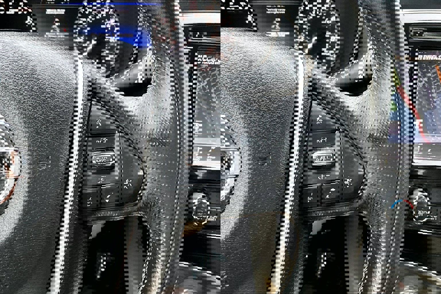 Used 2018 Nissan Maxima Platinum image 18