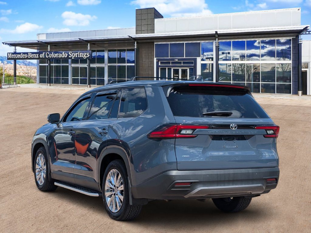 Used 2025 Toyota Grand Highlander AWD image 5