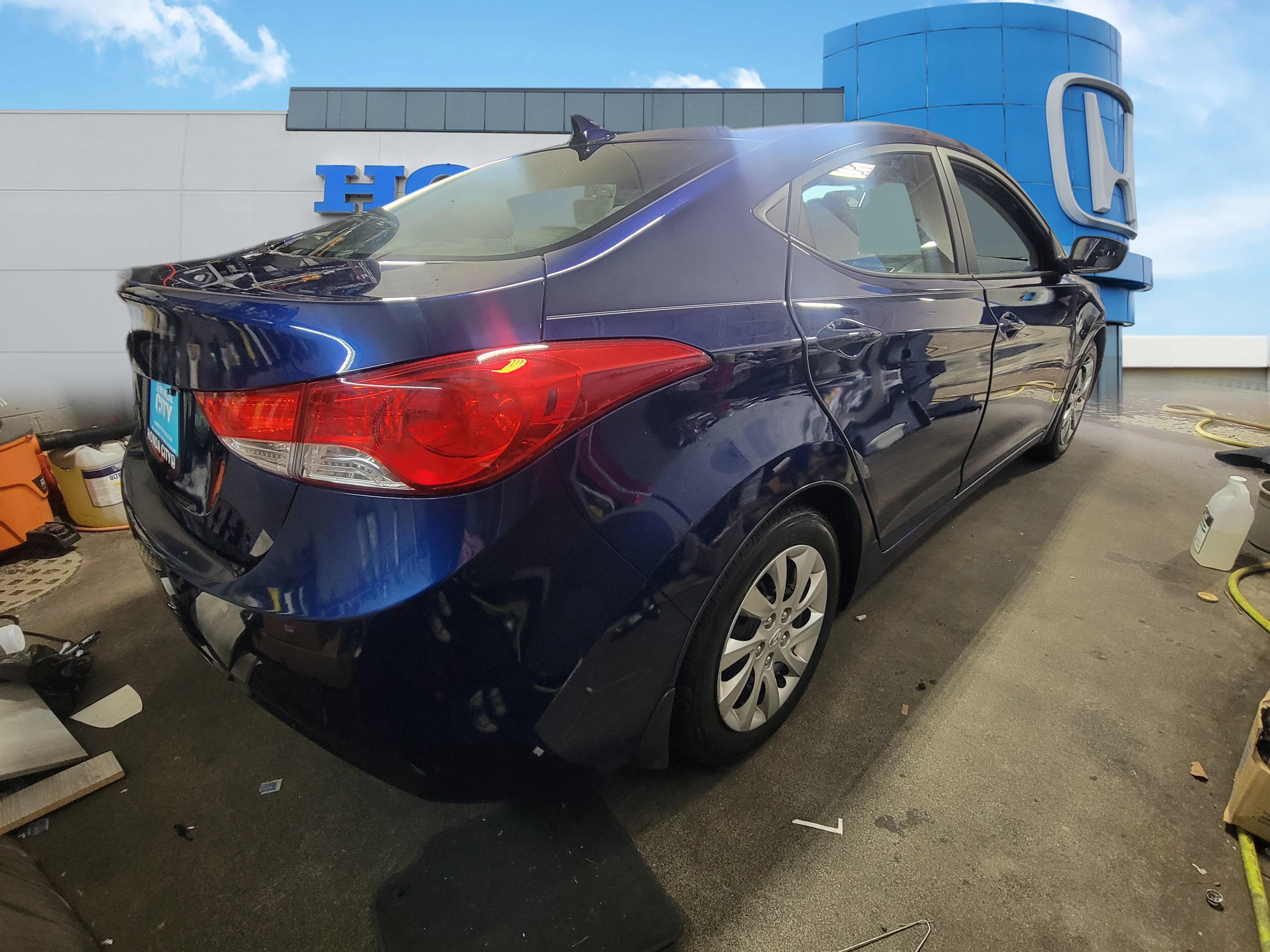 Used 2013 Hyundai Elantra GLS FWD image 5