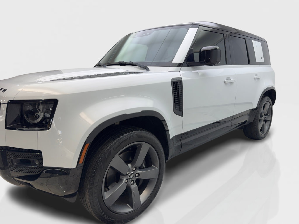Used 2023 Land Rover Defender 110 V8 AWD/4WD image 12