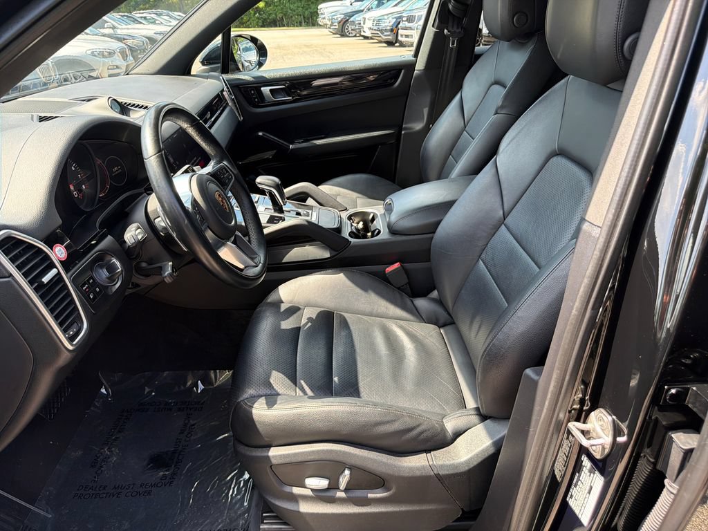 Used 2020 Porsche Cayenne AWD/4WD image 9