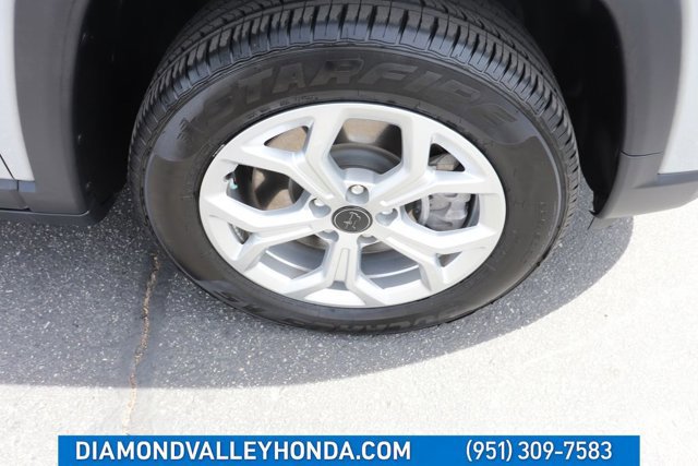 Used 2025 Jeep Compass Latitude image 28