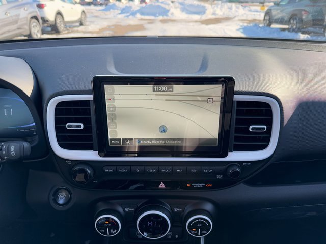 New 2025 Hyundai Venue Limited image 9