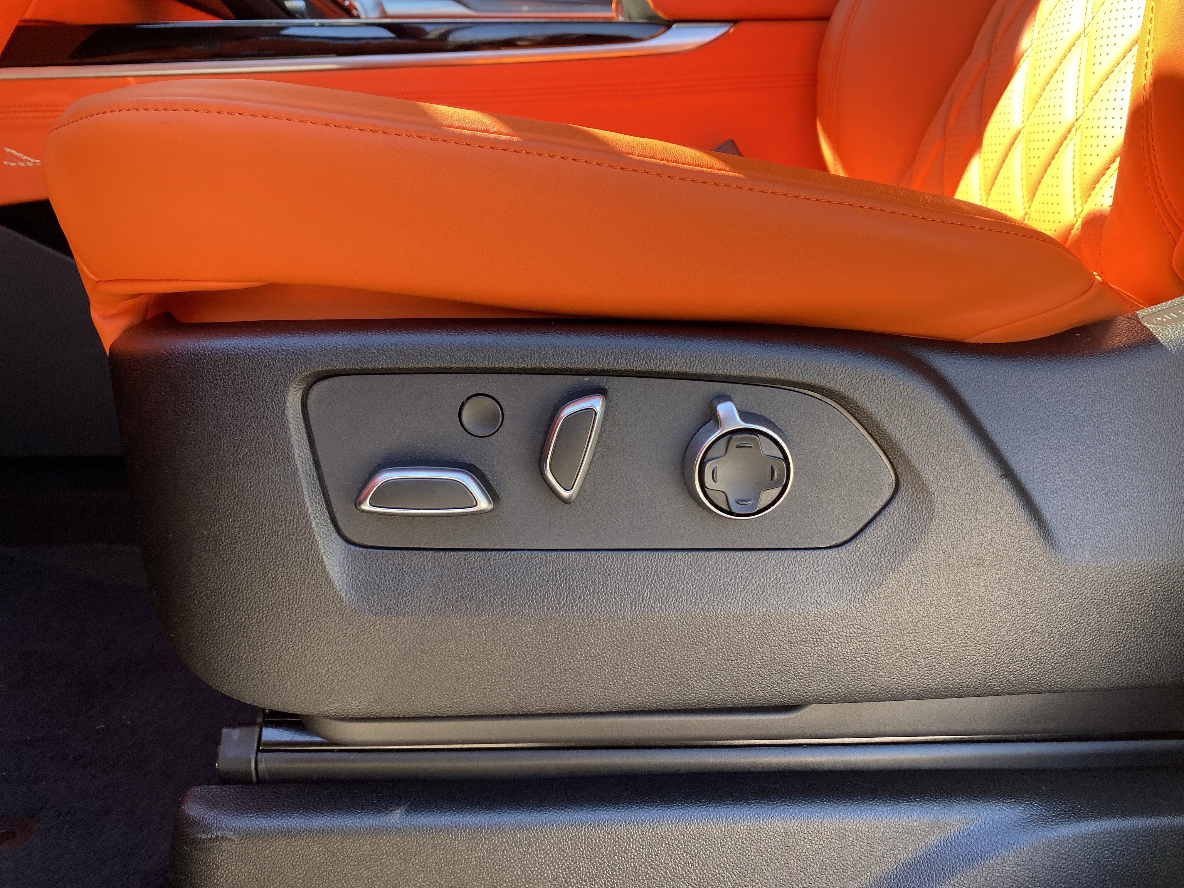 Used 2026 Cadillac Escalade Platinum Sport image 43