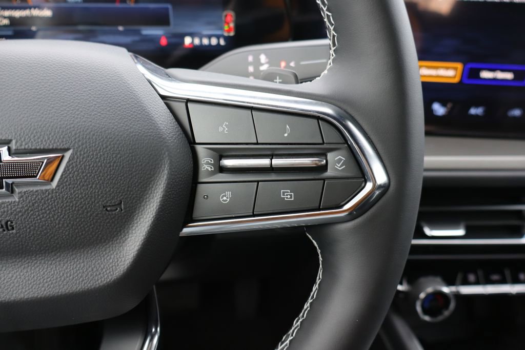 New 2026 Chevrolet Traverse LT w/ Midnight/Sport Edition image 8