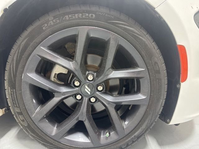 Used 2021 Dodge Charger SXT w/ Blacktop Package RWD image 4