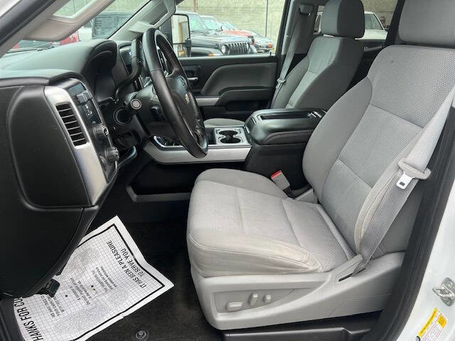 Used 2015 Chevrolet Silverado 2500 LT w/ LT Convenience Package image 9