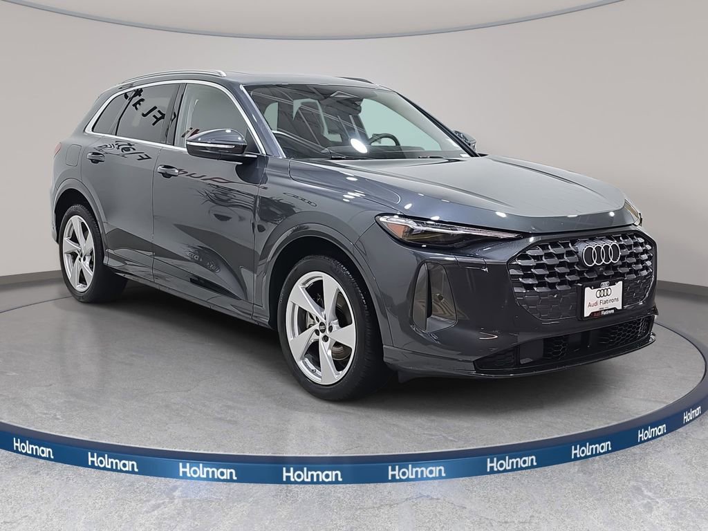 Certified 2025 Audi Q5 Prestige image 4