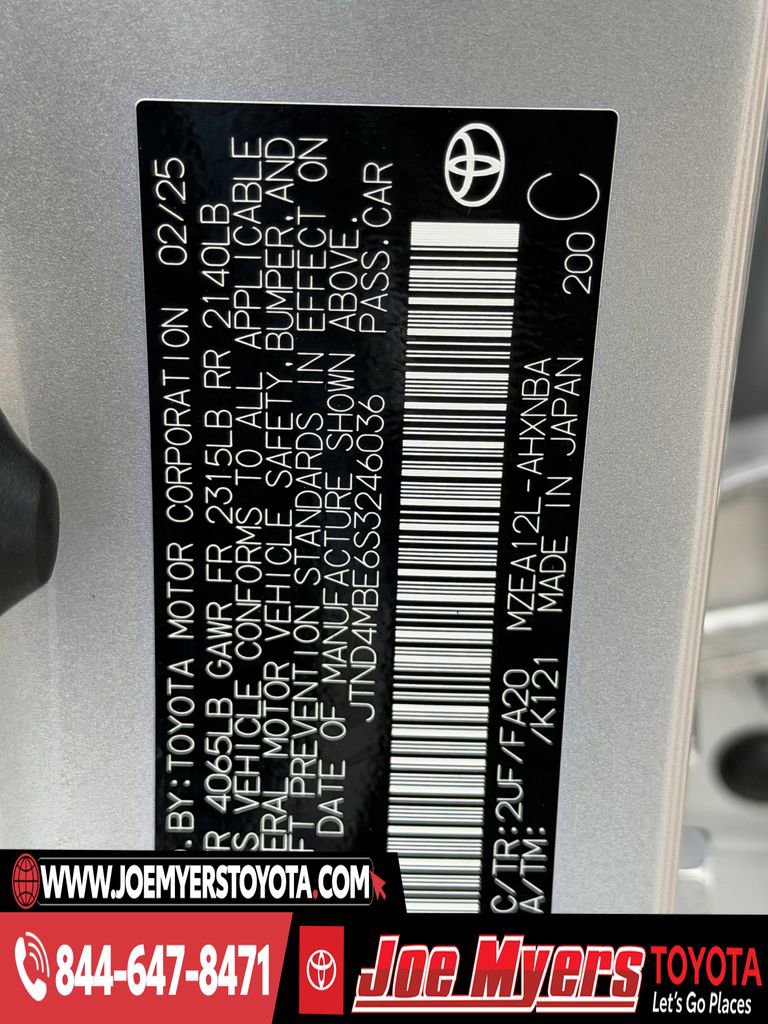 Used 2025 Toyota Corolla SE image 31