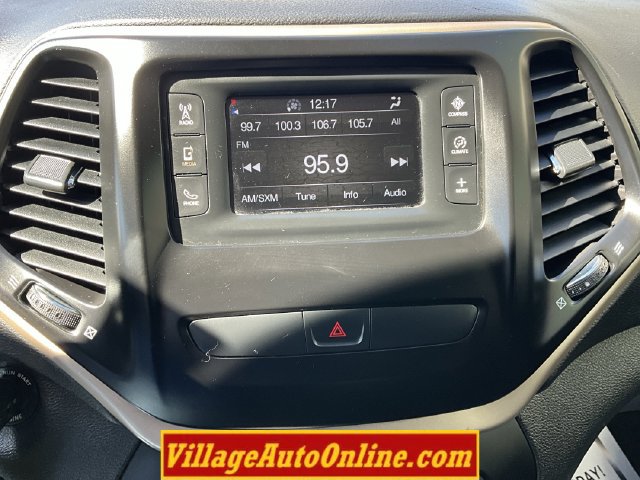 Used 2017 Jeep Cherokee Sport w/ Cold Weather Group FWD image 45