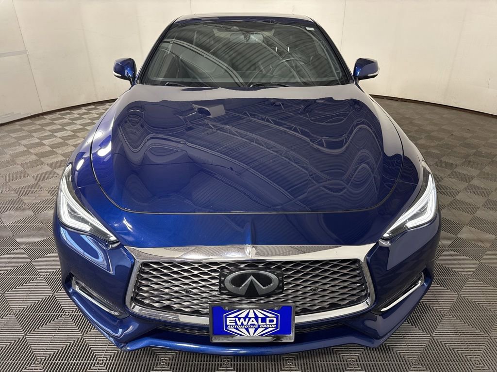 Used 2018 INFINITI Q60 Red Sport 400 w/ Sensory Package 3.0T Sport AWD/4WD image 3