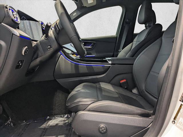 Certified 2025 Mercedes-Benz GLC 300 4MATIC image 4