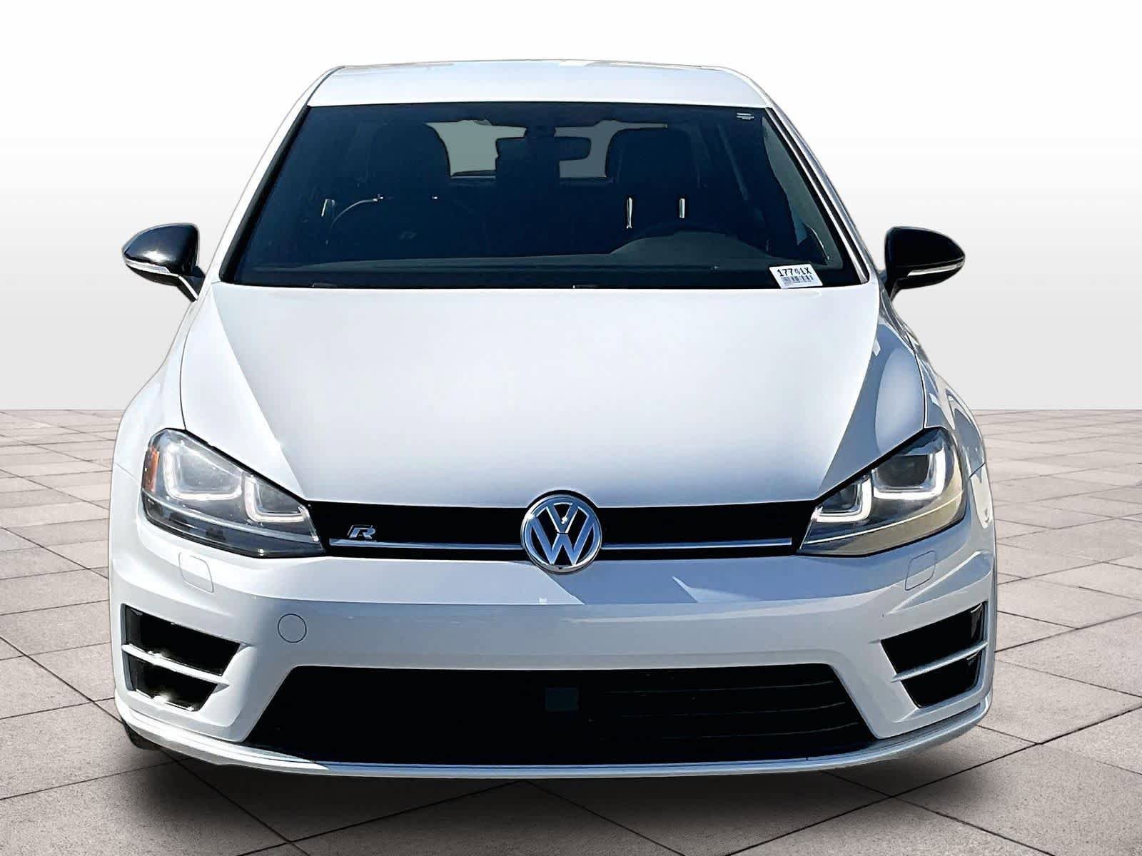 Used 2017 Volkswagen Golf R 4-Door image 3