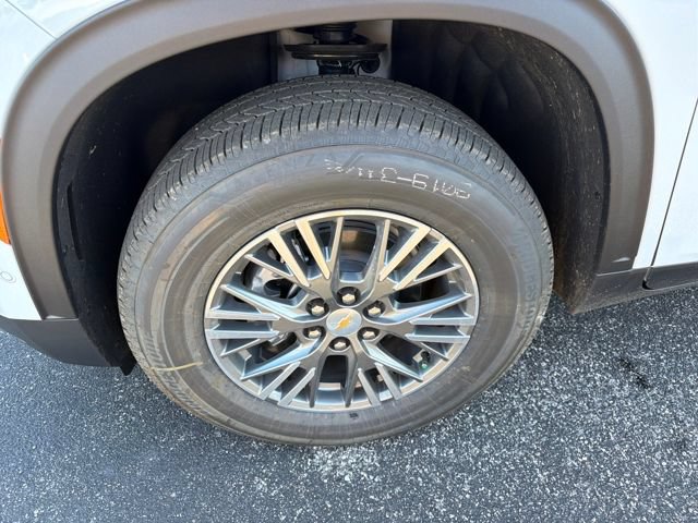 New 2026 Chevrolet Traverse LT w/ Enhanced Driving Package FWD image 19