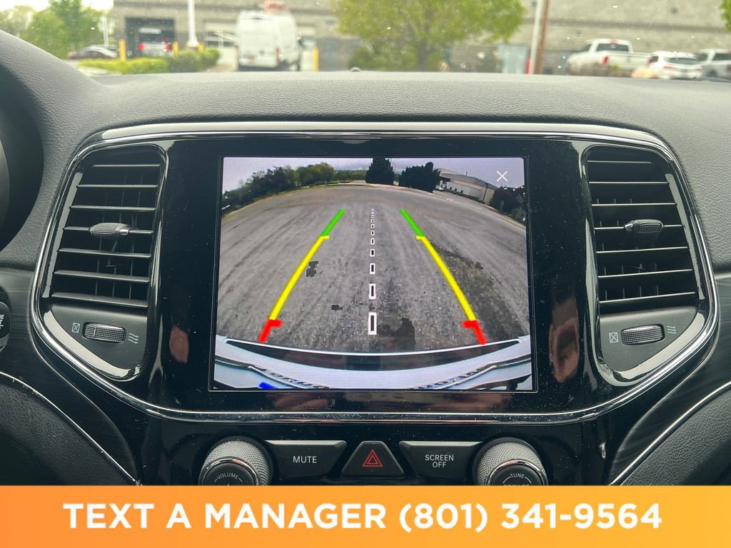 Used 2019 Jeep Grand Cherokee Limited w/ Luxury Group II image 20