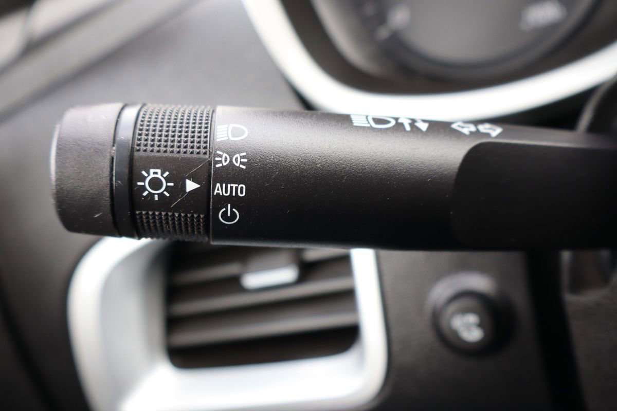 Used 2011 Chevrolet Equinox LT w/ Driver Convenience Package image 30