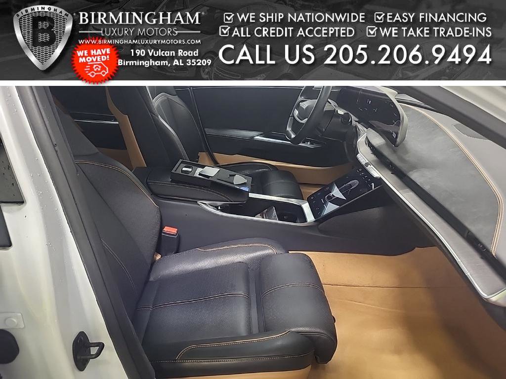 Used 2024 Lucid Air Grand Touring image 2