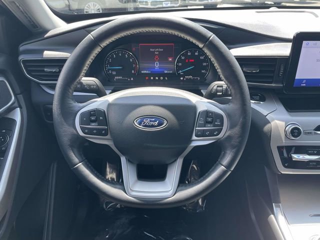 Certified 2023 Ford Explorer XLT w/ Equipment Group 202A AWD/4WD image 8