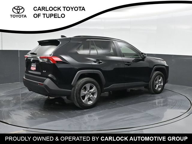 Used 2025 Toyota RAV4 XLE w/ Convenience Package FWD image 3
