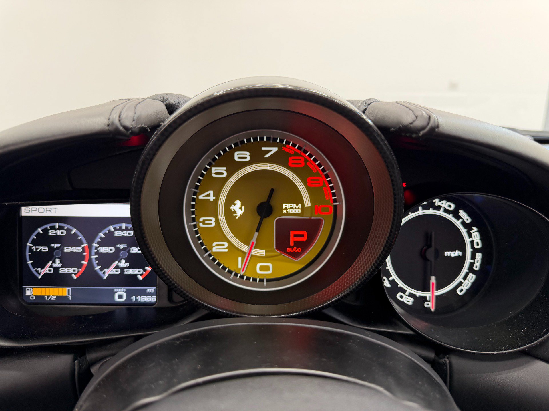 Used 2016 Ferrari California T RWD image 20