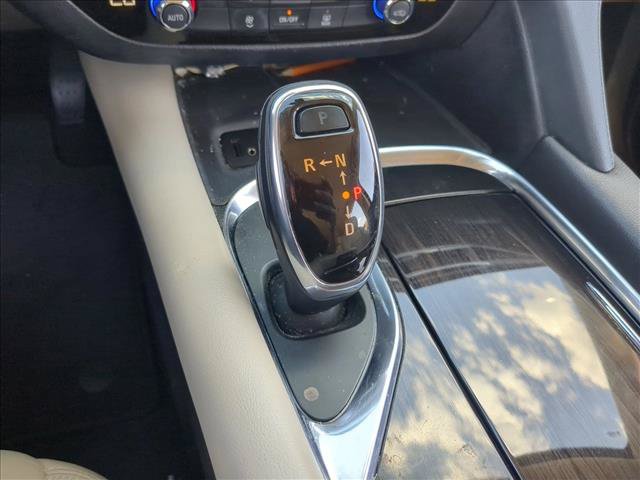 Used 2018 Buick Enclave Essence FWD image 12