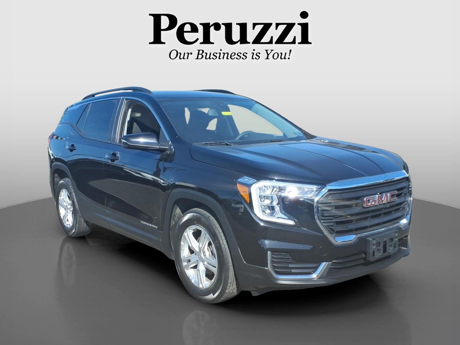 Used 2022 GMC Terrain SLE w/ Driver Convenience Package